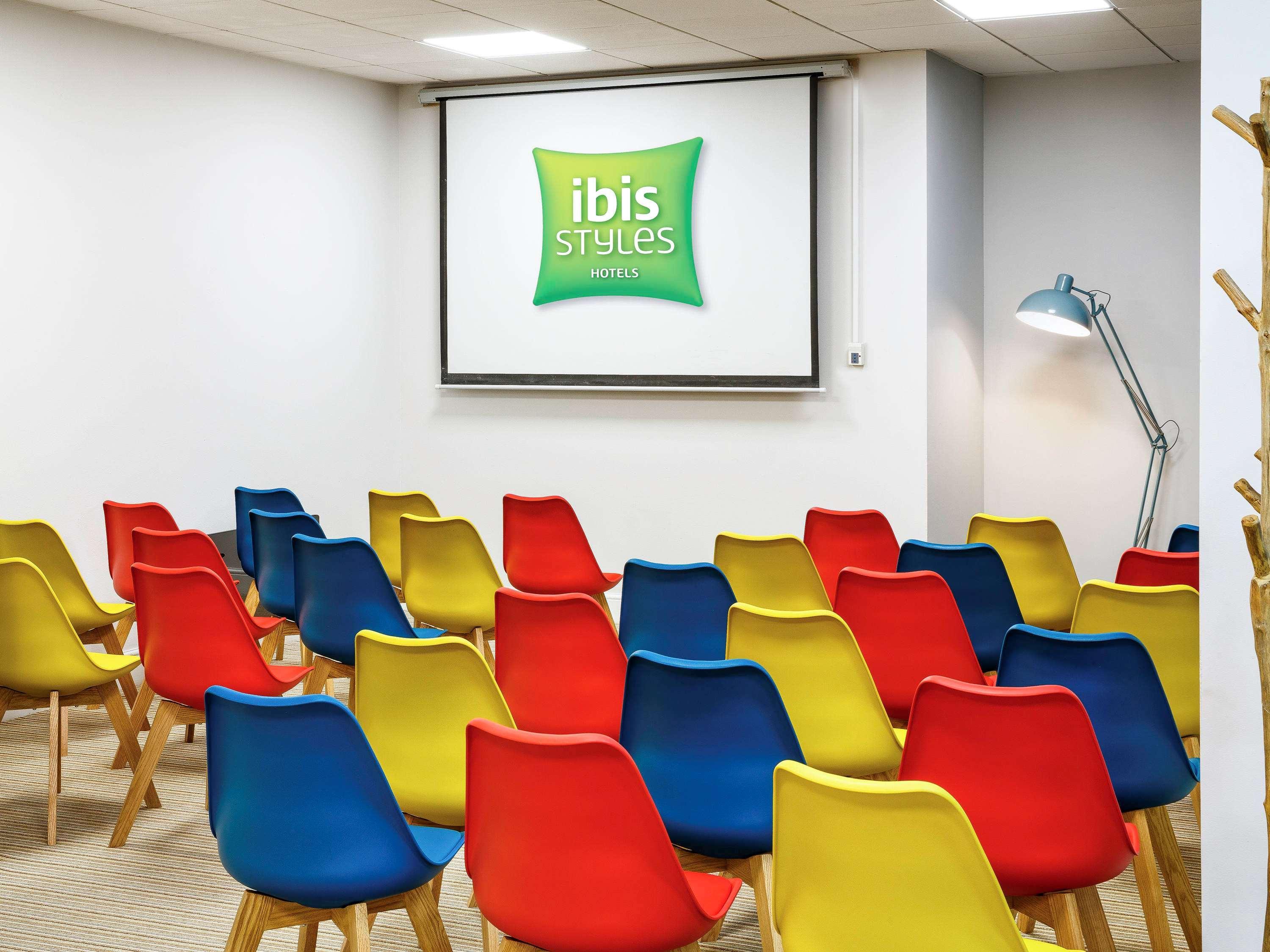 Ibis Styles Birmingham Oldbury Hotel Oldbury  Exterior foto